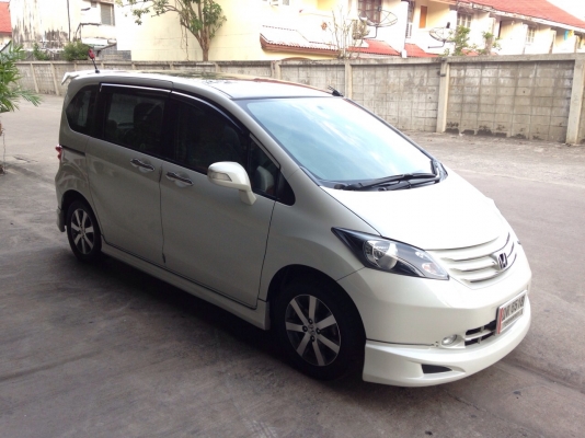 ขาย รถฮอนด้า ฟรีด E ปี 2010 ขาย รถฮอนด้า ฟรีด E ปี 2010