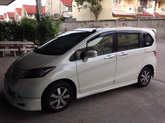 ขาย รถฮอนด้า ฟรีด E ปี 2010 ขาย รถฮอนด้า ฟรีด E ปี 2010