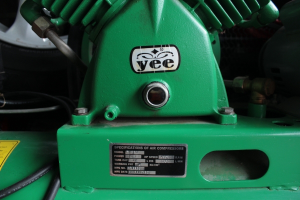 ขายปั้มลมmitsubishi 1/2 ขนาด2สูบ ถัง60ลิตร ขายปั้มลมmitsubishi 1/2 ขนาด2สูบ ถัง60ลิตร