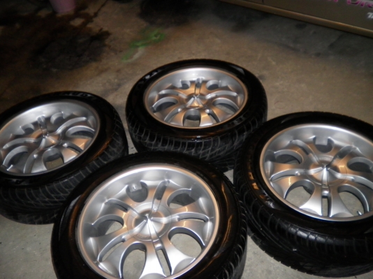 แม็ก20พร้อมยาง265/50/20ปี11 แมกซีซ