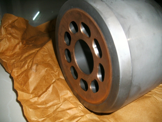 ชุดซ่อมปั๊ม K3V112BDT/SK200-5 (ราคา/SET 21,420บาท) ชุดซ่อมปั๊ม K3V112BDT/SK200-5 (ราคา/SET 21,420บาท)