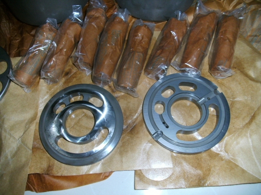 ชุดซ่อมปั๊ม K3V112BDT/SK200-5 (ราคา/SET 21,420บาท) ชุดซ่อมปั๊ม K3V112BDT/SK200-5 (ราคา/SET 21,420บาท)