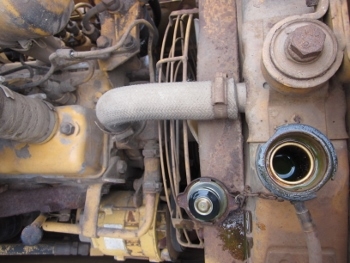 ขาย- รถแทรกเตอร์ ดันดิน KOMATSU: D2P-5 ใบมีด 6 ทิศทาง แทรคเหล็ก ตีนเป็ด สามเหลี่ยม ขาย- รถแทรกเตอร์ ดันดิน KOMATSU: D2P-5 ใบมีด 6 ทิศทาง แทรคเหล็ก ตีนเป็ด สามเหลี่ยม