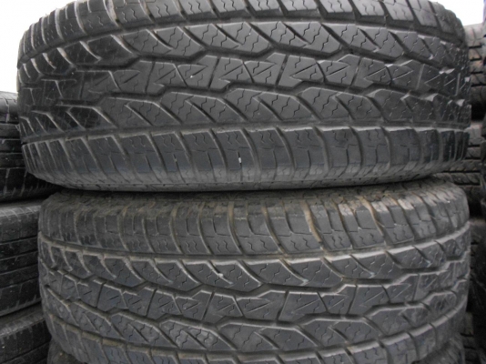 ขายยาง Maxxis Bravo 700 A/T 235/75/15 ปี 10 ดอกสวย ไม่มีปะ 1 ชุด/ใส่-ถ่วงฟรีค่ะ