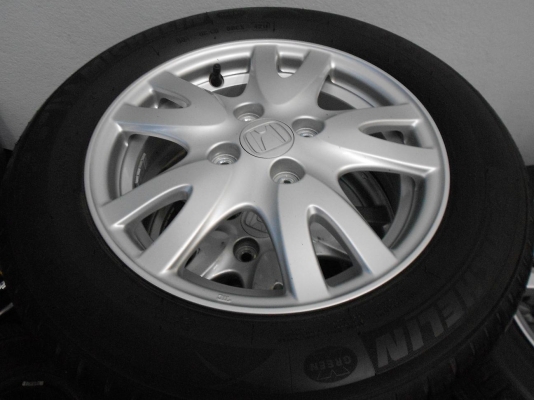 ขายล้อแม็ก Honda Brio ขอบ 14 พร้อมยางมิชลินปลายปี 11/เทิร์นได้-ใส่ฟรีค่ะ