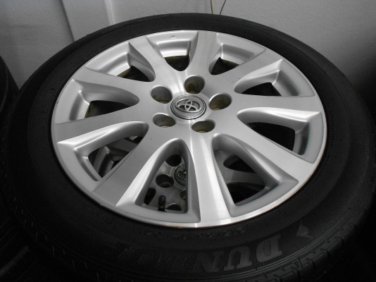 ขายล้อแม็ก Toyota Camry ขอบ 17 พร้อมยาง Dunlop 215/55/17 ปลายปี 12/เทิร์นได้-ใส่ฟรีค่ะ