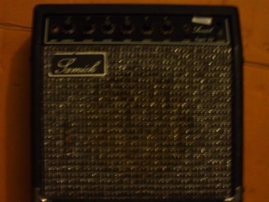 ------ แอมป์กีต้าร์ samic 35 w  2500 บาท ----------