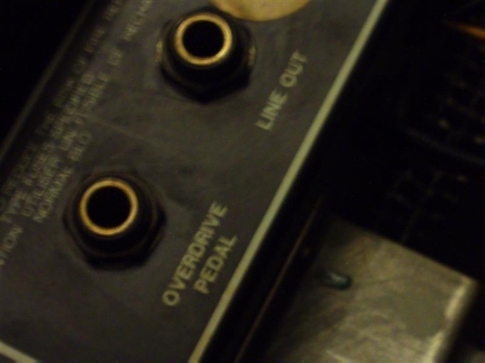 ------ แอมป์กีต้าร์ samic 35 w  2500 บาท ----------