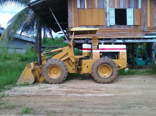 รถตัก KOMATSU 515 เครื่อง ISUZU 6BD แรงตักดี ทำงานไว ประหยัดน้ำมัน อะไหล่หาง่าย