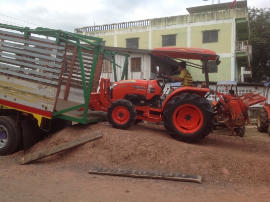 ปัญญาแทรคเตอร์มาแล้ว...จัดมาคูโบต้า L3608  โรตาลี่ตราช้างRX163 ทำงาน 1132 ชม.