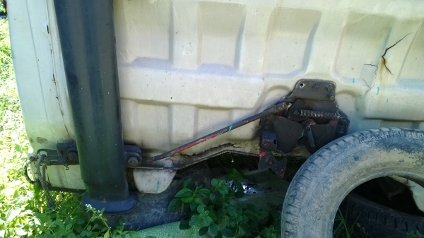 หัวเก๋งHINO KR300 มีอุปกรณ์ครบ มีผุนิดเดียวที่บันได....