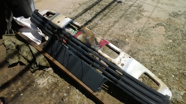 หัวเก๋งHINO KR300 มีอุปกรณ์ครบ มีผุนิดเดียวที่บันได....