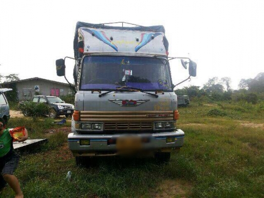 รถฮีโน่ 10 ล้อ รั่ว F18 เปลื่ยนเครื่อง 195 แรงม้า. สนใจติดต่อ 081 - 6079515 รถฮีโน่ 10 ล้อ รั่ว F18 เปลื่ยนเครื่อง 195 แรงม้า. สนใจติดต่อ 081 - 6079515