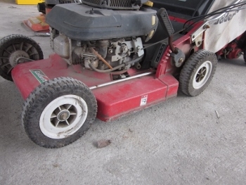 ขาย- เครื่องตัดหญ้าเดินตาม แบบใบมีดและตัดกรีนสนาม จำนวนมาก ราคา ตั้งแต่ 4,800-28,000 บาท