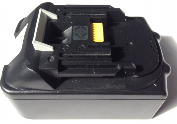 แบ็ตลิเที่ยม BL1830 Li-ion18V 3A