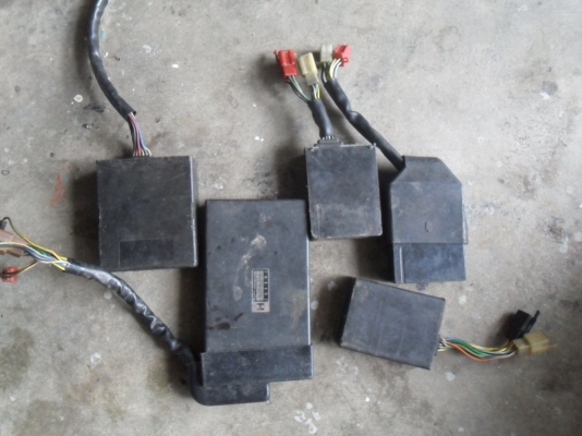 ขายคาบู CBR400 ปี92 กล่อง CDI มากมายหลายรุ่น ขายคาบู CBR400 ปี92 กล่อง CDI มากมายหลายรุ่น