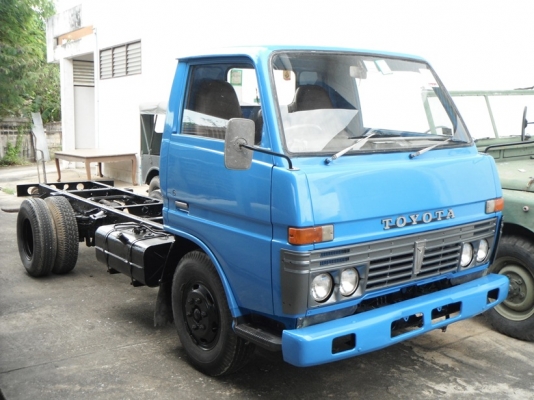 ขายรถโตโยต้า 6 ล้อ BU30 สภาพสวย มือเดียวโดดๆ