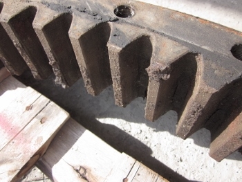 ขาย- วงสวิง วงเดือน สำหรับรถขุด แบคโฮ HITACHI: EX200 มือสองจากญี่ปุ่น ขาย- วงสวิง วงเดือน สำหรับรถขุด แบคโฮ HITACHI: EX200 มือสองจากญี่ปุ่น