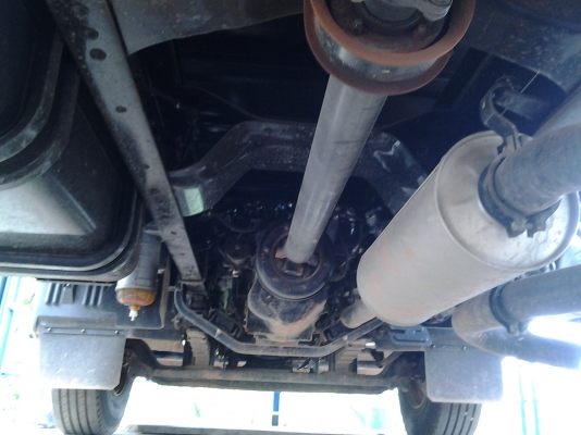 HINO MEGA FG8J ใครจองรถใหม่ไม่ได้ เชิญทางนี้ครับ ยาว 7.5ม. เครื่อง220เทอรโบ 6สปีด รถเดือนมิถุนายน56วิ่ง2990 โล