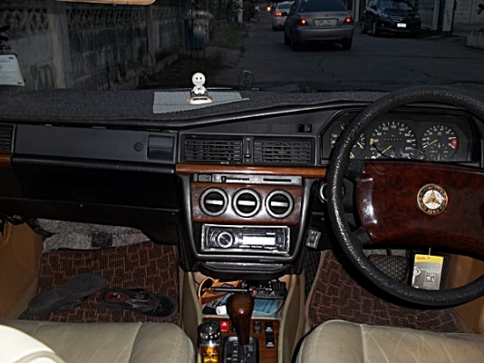190E สภาพใช้งานอยู่ประจำ ไม่จุกจิก ขอราคานี้ ไม่พร้อมไม่ต้องโทร.