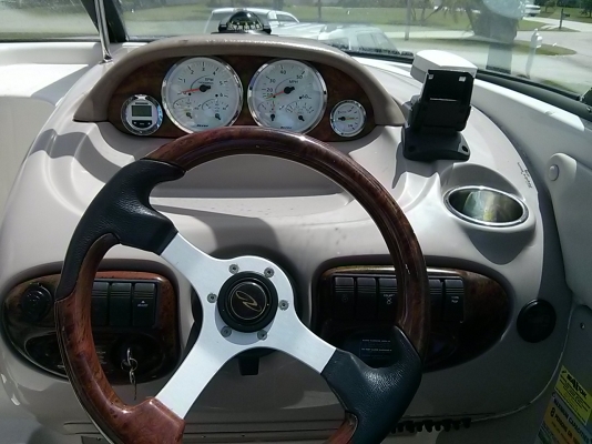 ขายเรือ Regal 2450 (25ฟุต) ขายเรือ Regal 2450 (25ฟุต)