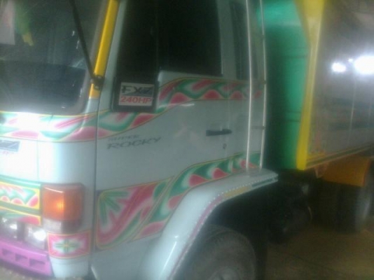 ขายรถบรรทุกสิบล้อดั๊มพ์ Isuzu 240 R แท้ แอร์พร้อม ภายในใหม่ กระบะมิเนียม ทะเบียนพร้อม