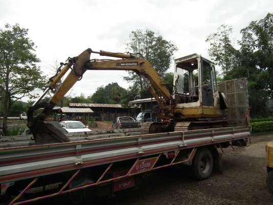 รถแบคโฮ