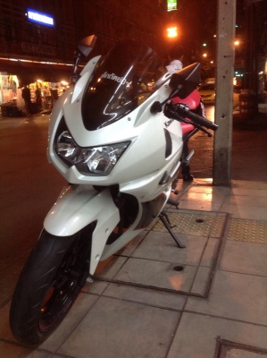ขาย ninja250 ปี 2011 ราคาเร้า 99,000.-