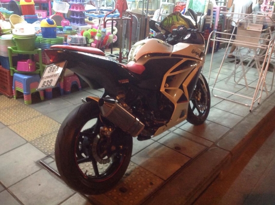 ขาย ninja250 ปี 2011 ราคาเร้า 99,000.-