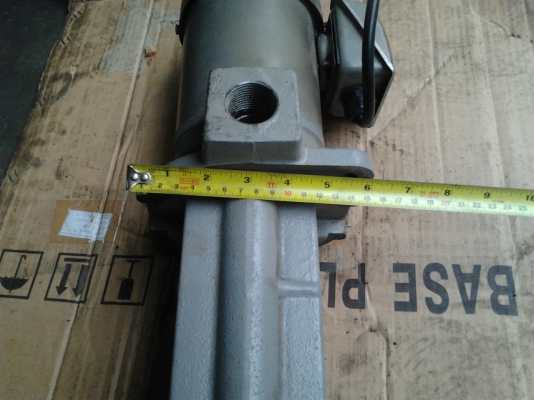 ขายปั้มน้ำเครื่องกลึงตัวใหญ่