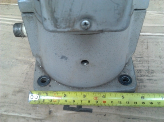 ขายปั้มน้ำเครื่องกลึงตัวใหญ่