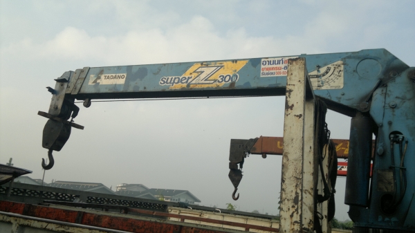 ขายด่วน หกล้อติดเครน 3 ตัน