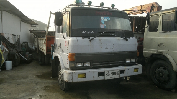 ขายด่วน หกล้อติดเครน 3 ตัน