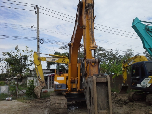 ขายด่วนรถแบ็คโฮ045N2 พร้อมหัวกระแทก