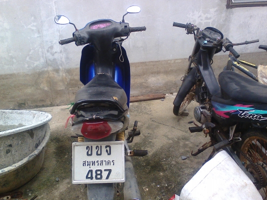 ขาย ซูซูกิ สแมช ดิสก์เบรค รถปี 2006 ราคา 6,500 บาท  มีทะเบียน