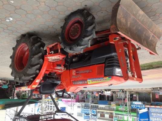 อุปกรณ์2ชิ้น คือ ใบดันหน้าและโรตารี่หรือจอบหมุน. สภาพดีมาก ๆๆๆ. เดิม