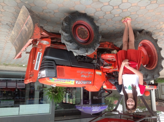 อุปกรณ์2ชิ้น คือ ใบดันหน้าและโรตารี่หรือจอบหมุน. สภาพดีมาก ๆๆๆ. เดิม อุปกรณ์2ชิ้น คือ ใบดันหน้าและโรตารี่หรือจอบหมุน. สภาพดีมาก ๆๆๆ. เดิม