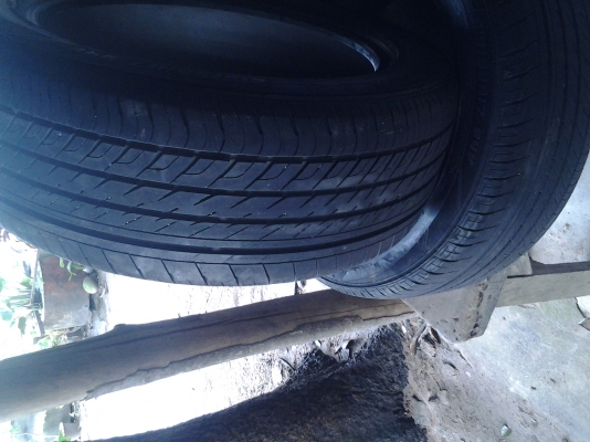 ยาง dunlop 215/55/17 ปี 11 นุ่มๆ ดอกหนาๆ ยาง dunlop 215/55/17 ปี 11 นุ่มๆ ดอกหนาๆ