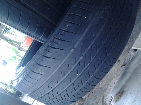 ยาง dunlop 215/55/17 ปี 11 นุ่มๆ ดอกหนาๆ ยาง dunlop 215/55/17 ปี 11 นุ่มๆ ดอกหนาๆ