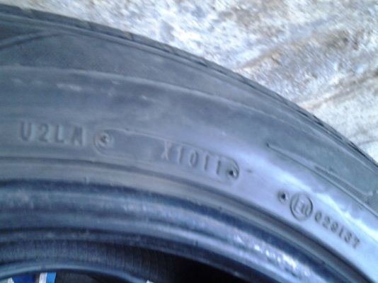 ยาง dunlop 215/55/17 ปี 11 นุ่มๆ ดอกหนาๆ ยาง dunlop 215/55/17 ปี 11 นุ่มๆ ดอกหนาๆ