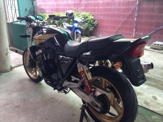 CB 400 ปี93 พร้อมออกทริปหน้านหนาวเลยครับ CB 400 ปี93 พร้อมออกทริปหน้านหนาวเลยครับ