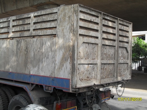 กระบะเหล็กแผงเรียบ ฝังพื้น สูง150 ยาว 6 เมตร สภาพดี