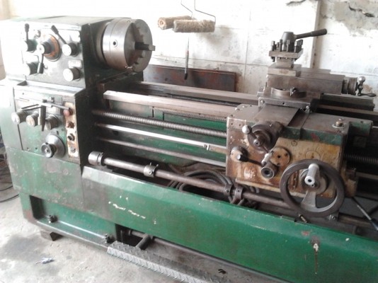 ขายเครื่องกลึง 9 ฟุต TAKISAWA 160.000 บาทนิ้วมิลไม่ต้องเปียน