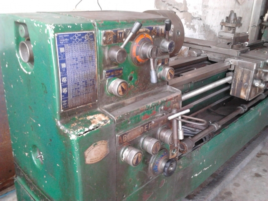 ขายเครื่องกลึง 9 ฟุต TAKISAWA 160.000 บาทนิ้วมิลไม่ต้องเปียน