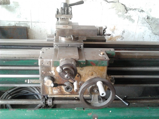 ขายเครื่องกลึง 9 ฟุต TAKISAWA 160.000 บาทนิ้วมิลไม่ต้องเปียน