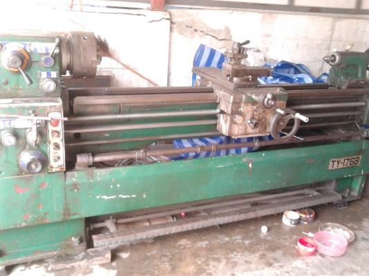 ขายเครื่องกลึง 9 ฟุต TAKISAWA 160.000 บาทนิ้วมิลไม่ต้องเปียน