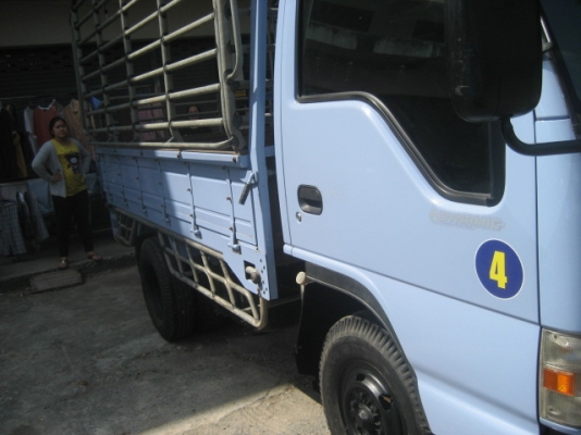 ขายรถบรรทุก 6 ล้อยี่ห้อ ISUZU สภาพดี