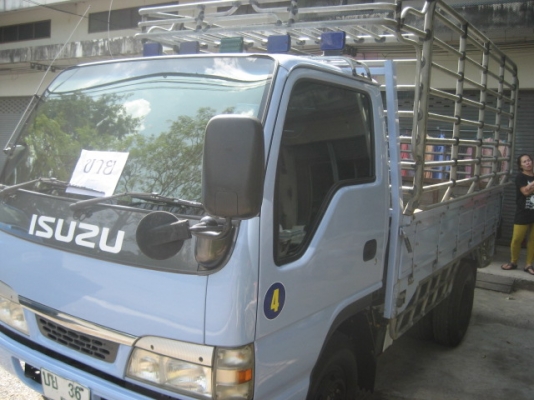 ขายรถบรรทุก 6 ล้อยี่ห้อ ISUZU สภาพดี