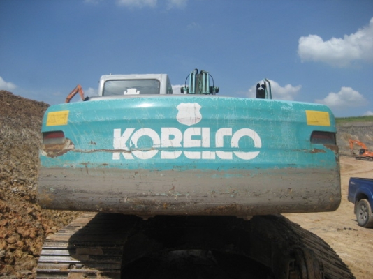 ขายรถแม็คโค ยี่ห้อ KOBELCO