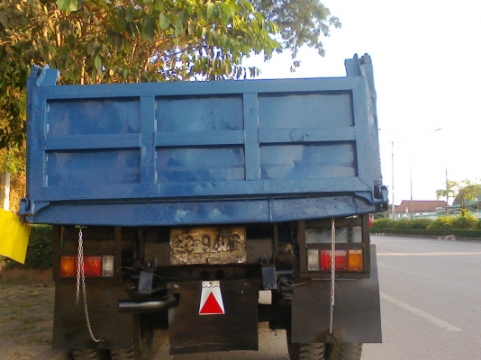 ขาย6ล้อดั้ม KS12 เครื่อง4BD1 110แรง พวงมาลัยพาวเวอร์ ยกหัวได้ กะบะดั้มสวย